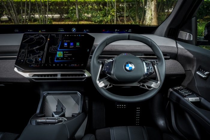 BMW iX3 50 xDrive M Sport Pro Interior